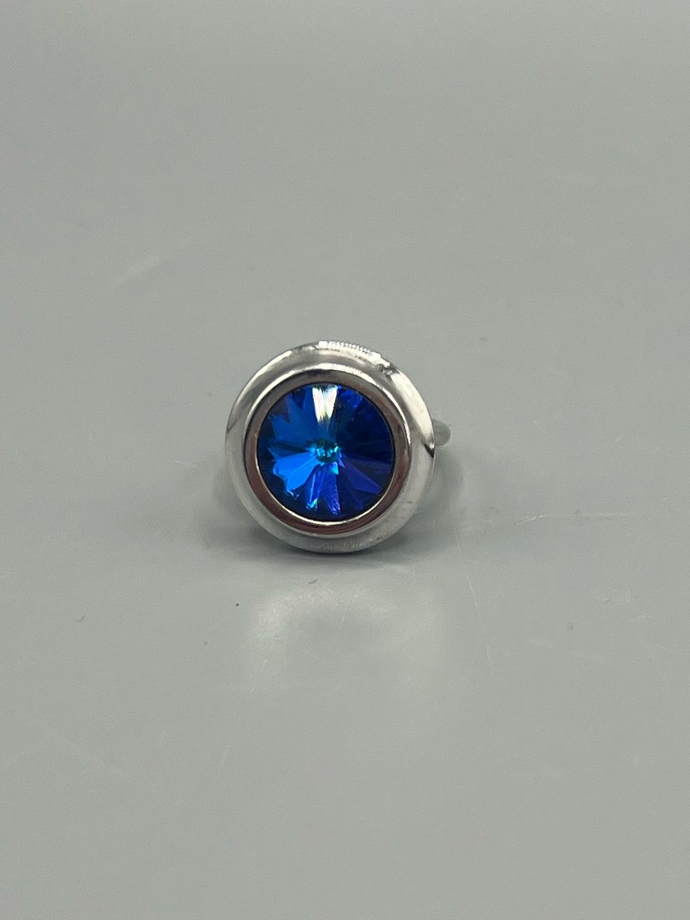 Vintage Sarah Coventry 1971 Blue Liquid Lights Ring